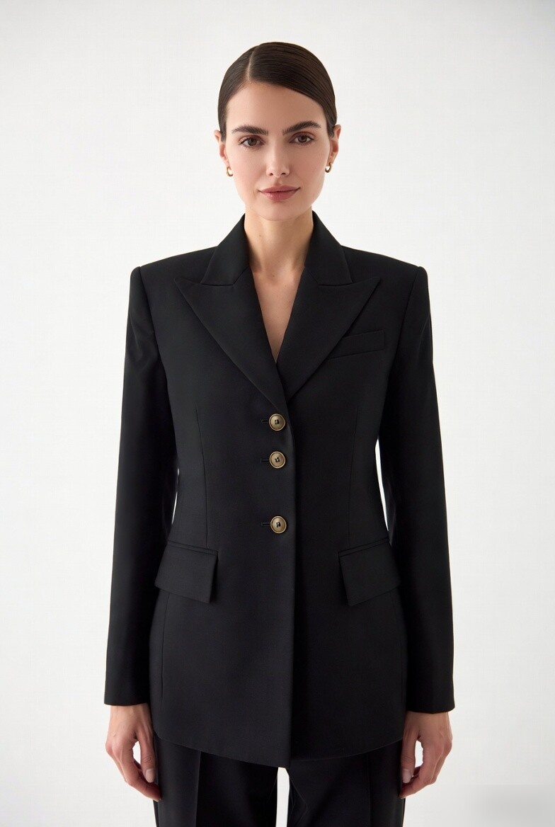 ORÉVIA tailoring editorial